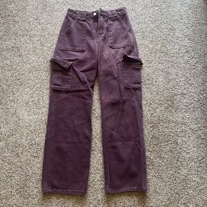 Women’s burgundy high waisted cargo pants